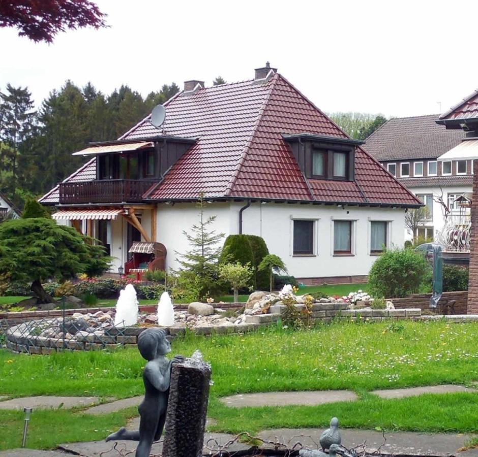 Ferienwohnungen Am Hufelandbad 巴特皮尔蒙特 外观 照片